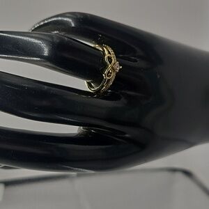 NWOT Elegant Gold Infinity Ring